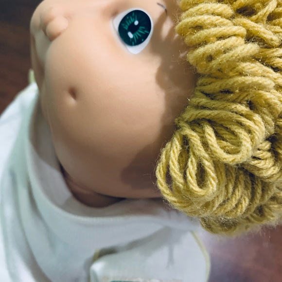 Outstanding 1984 Cabbage Patch Doll! - Picture 2 of 10